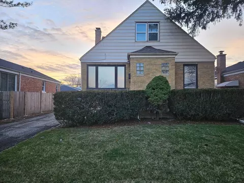 2436 Spruce St, River Grove, IL 60171