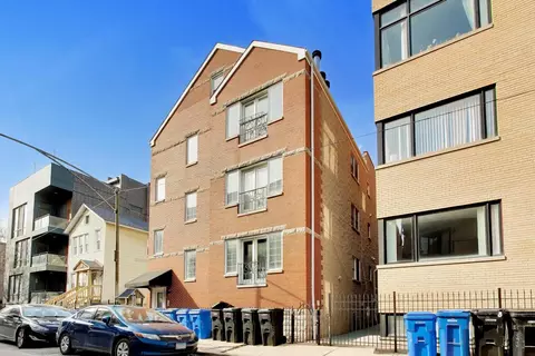 1532 W Fry St #3, Chicago, IL 60642