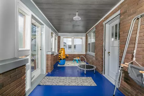 Exterior - 937 25th St, Moline, IL 61265 photo 2 of 8