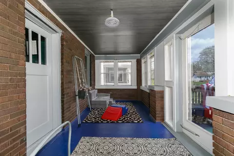 Exterior - 937 25th St, Moline, IL 61265 photo 3 of 8