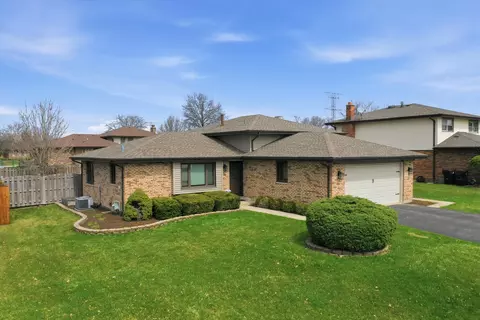 8306 163rd St, Tinley Park, IL 60477
