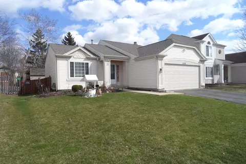 1337 Eastwood Dr, Aurora, IL 60506