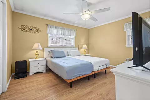Bedroom - 420 Summit St, Algonquin, IL 60102 photo 1 of 6