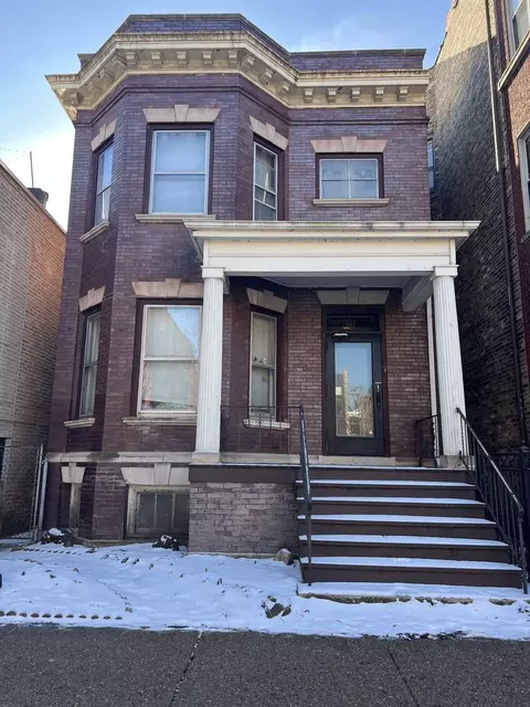 911 W Diversey Pkwy, Chicago, IL 60614