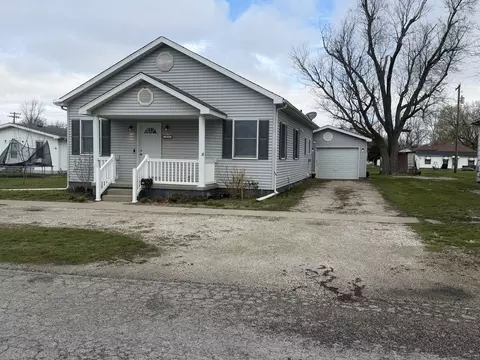 Other - 609 E Clay St, Clinton, IL 61727 photo 3 of 21