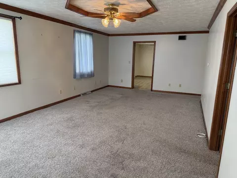 Living - 609 E Clay St, Clinton, IL 61727 photo 1 of 5