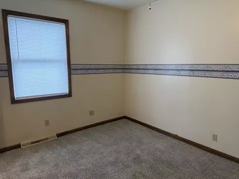 Bedroom - 609 E Clay St, Clinton, IL 61727 photo 4 of 7