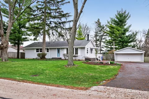 270 S Ott Ave, Glen Ellyn, IL 60137