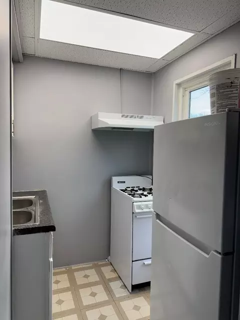 Kitchen - 341 S Harrison Ave, Kankakee, IL 60901 photo 3 of 3
