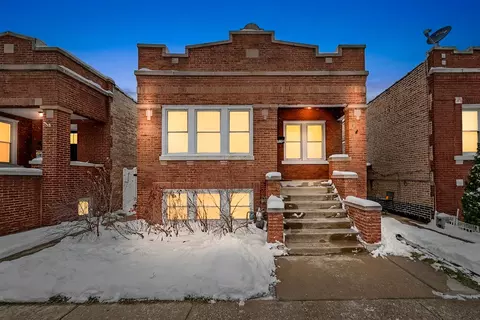 1832 S 55th Ct, Cicero, IL 60804