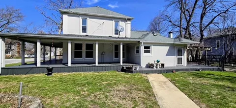 110 Duell St, Milmine, IL 61855