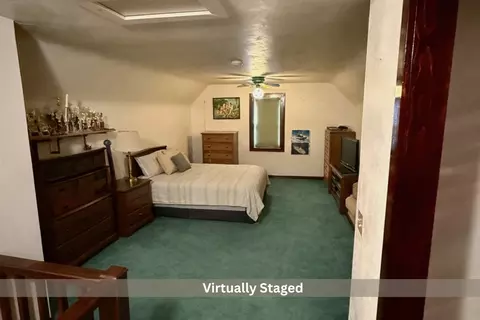 Bedroom - 412 E Bradshaw St, Dixon, IL 61021 photo 2 of 2