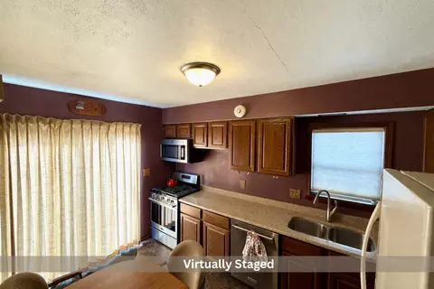 Kitchen - 412 E Bradshaw St, Dixon, IL 61021 photo 2 of 2
