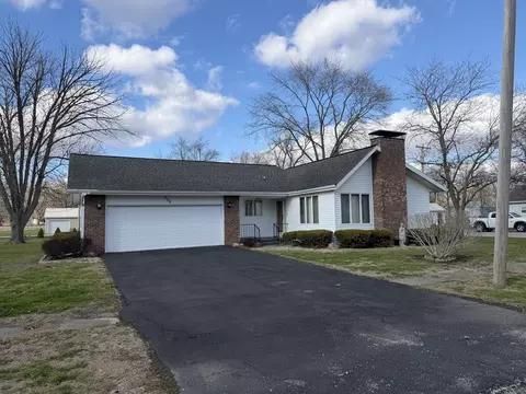 309 E Yates, Newman, IL 61942