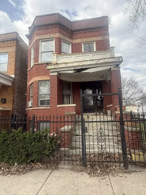 7216 S Dobson Ave, Chicago, IL 60619