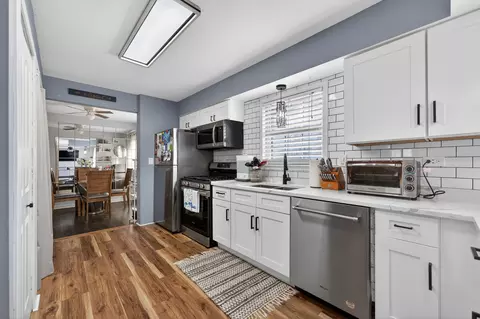 Kitchen - Undisclosed, Aurora, IL 60504 photo 2 of 3