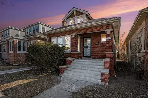7947 S Kimbark Ave, Chicago, IL 60619