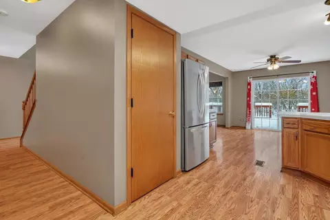 Entry Way - 936 Treeline Ct, Lockport, IL 60441 photo 2 of 2