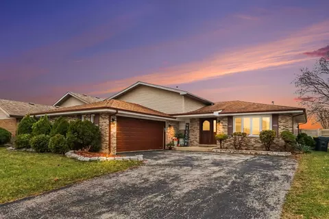 2731 201st Pl, Lynwood, IL 60411