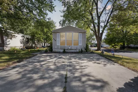 579 Park Ave, Belvidere, IL 61008