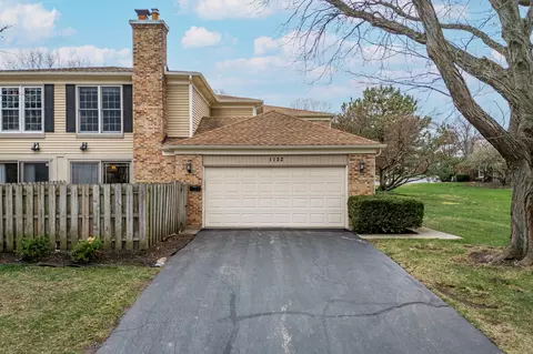 Exterior - 1122 Creekside Dr, Wheaton, IL 60189 photo 2 of 4