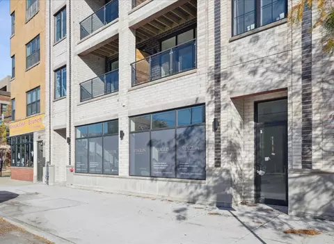1355 N Western Ave #2D, Chicago, IL 60622