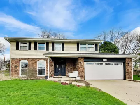 5 S671 Buttonwood Ct, Naperville, IL 60540