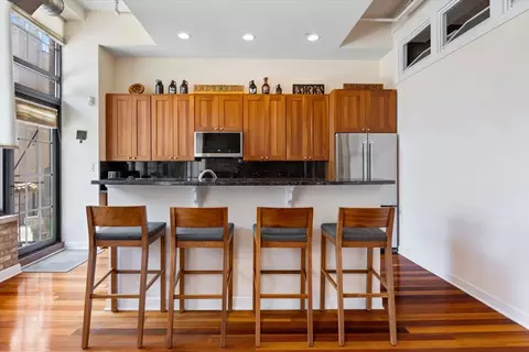 Kitchen - 70 E 18th St #2C, Chicago, IL 60616 photo 3 of 3