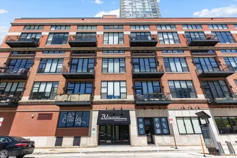 Exterior - 70 E 18th St #2C, Chicago, IL 60616 photo 3 of 3