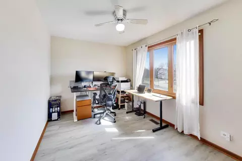 1075 Longford Rd, Bartlett, IL 60103 photo 38