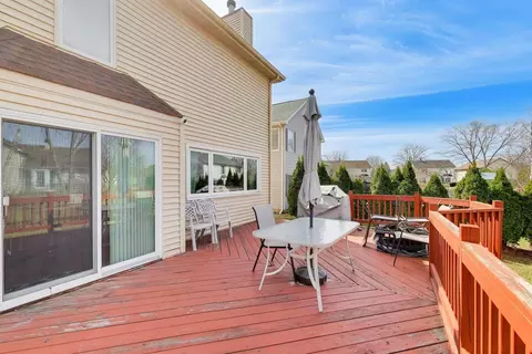 1075 Longford Rd, Bartlett, IL 60103 photo 44