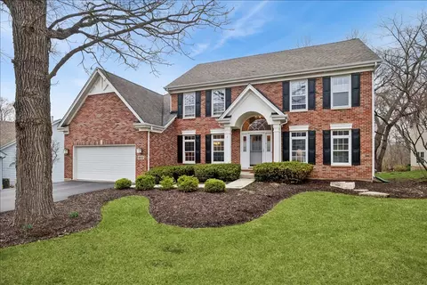 602 Birch Ln, Fox River Grove, IL 60021