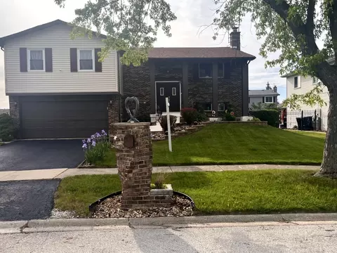 56 Timberlane Rd, Matteson, IL 60443