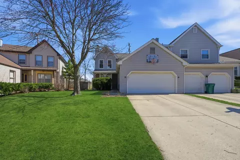 447 Thorndale Ct, Buffalo Grove, IL 60089