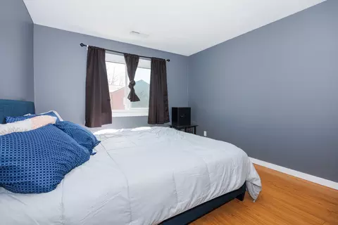 Bedroom - 601 N Main St #4N, Normal, IL 61761 photo 4 of 7