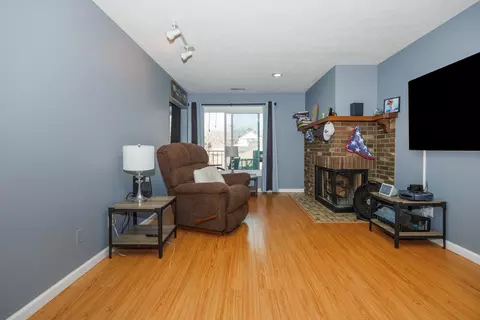 Living - 601 N Main St #4N, Normal, IL 61761 photo 2 of 3