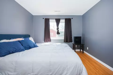 Bedroom - 601 N Main St #4N, Normal, IL 61761 photo 1 of 7