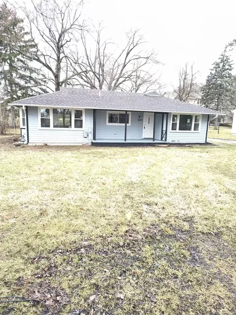 1803 Riverside Dr, Mchenry, IL 60050