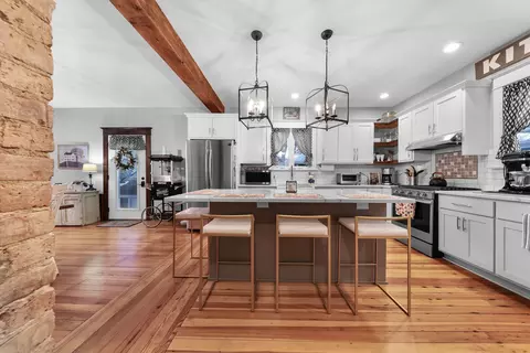 Kitchen - 524 E Chapin St, Morris, IL 60450 photo 2 of 3