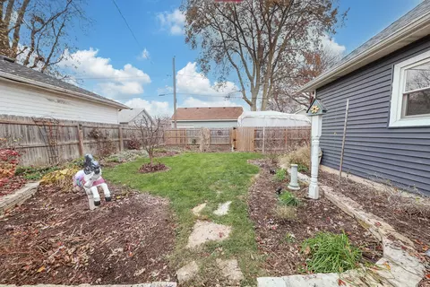 Exterior - 524 E Chapin St, Morris, IL 60450 photo 3 of 7