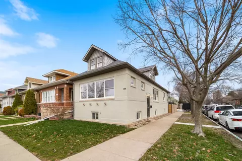 5700 W Melrose St, Chicago, IL 60634