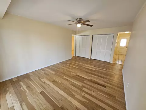 Living - 57 Cherry Dr, Mount Vernon, IL 62864 photo 4 of 6