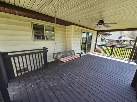 Exterior - 57 Cherry Dr, Mount Vernon, IL 62864 photo 7 of 11