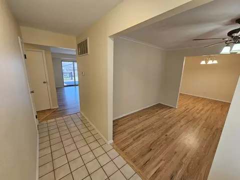 Entry Way - 57 Cherry Dr, Mount Vernon, IL 62864 photo 2 of 2