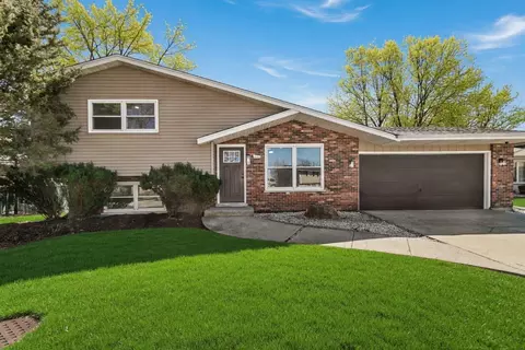 6151 Victoria Dr, Oak Forest, IL 60452