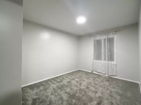 Bedroom - 5505 W Shore Dr, Mchenry, IL 60050 photo 2 of 3