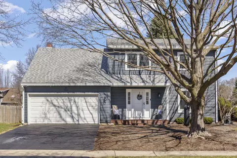 1301 Peshtigo Ave, Naperville, IL 60564
