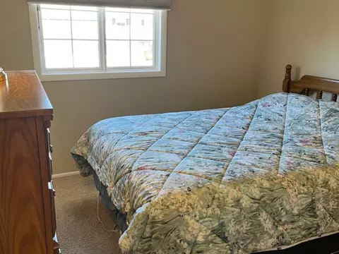 Bedroom - 1690 Darwin Ct, Wheaton, IL 60189 photo 2 of 2
