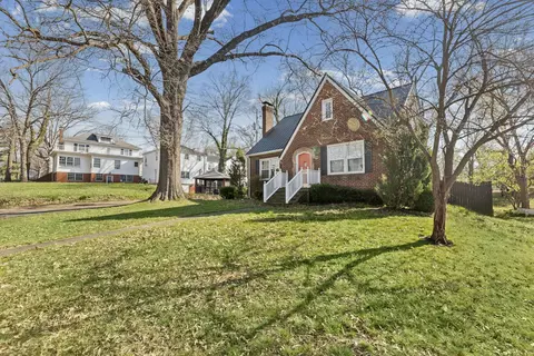 710 Pavey Ave, Mount Vernon, IL 62864