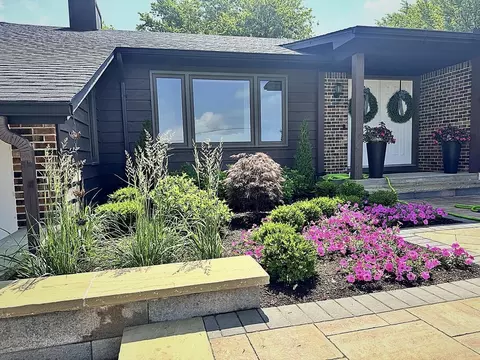 4166 N Christmas Tree Rd, Decatur, IL 62521